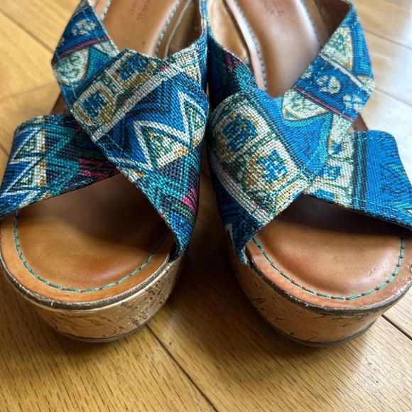 Women’s Sonoma “Snemmy Blue Print” Slide Shoes Wedge Cork Heels size 7.5 - Picture 7 of 8